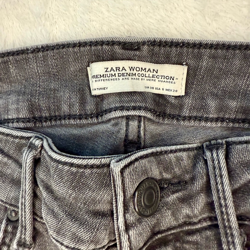 Zara Vintage Faded Black Distressed Ripped Skinny Jeans- tag size 6 - Picture 6 of 8